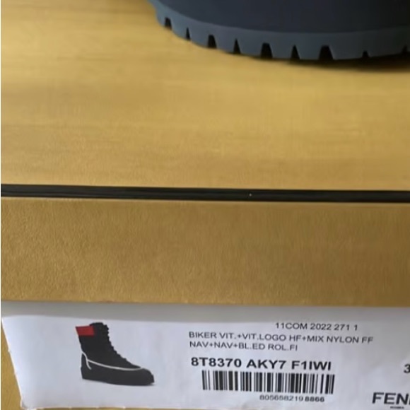 Fendi winter biker boots brand new with box - Picture 8 of 9